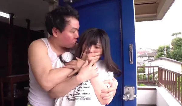 sex ten Tình đầu của tôi đã bị gã hàng xóm chịch tơi tả